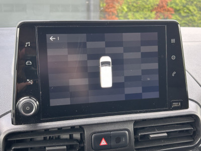Citroën Berlingo 1.5 BlueHDI 102 PK / L2H1 / 1e EIG. / AIRCO / CRUISE / NAVI / CAMERA / BLUETOOTH / 3-ZITS / ALUCA INRICHTING / IMPERIAAL / TREKHAAK foto 16
