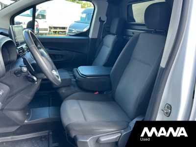 Citroën Berlingo 1.5 BlueHDI 131PK Driver XL Automaat L2H1 2x Schuifdeur Trekhaak Carplay foto 9