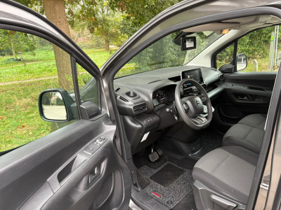 Citroën Berlingo 1.5 BlueHDI|131PK|NAP|AUTOMAAT|Distributieriem vv|achteruitrijcamera|apple CarPlay|cruise|parkeersensoren|airco foto 11