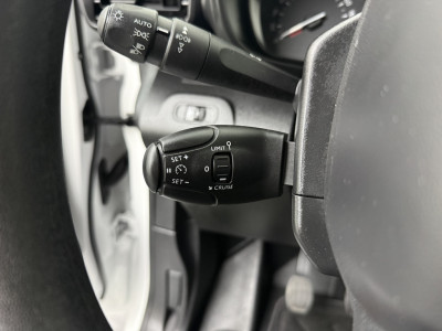Citroën Berlingo 1.5BlueHDI Club | 3-Zits | Navigatie | Multimedia | Airco | Cruise | Trekhaak foto 15