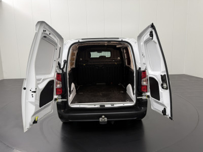 Citroën Berlingo 1.5BlueHDI Club | 3-Zits | Navigatie | Multimedia | Airco | Cruise | Trekhaak foto 4