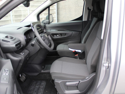 Citroën Berlingo 1.5 BlueHDi 130PK EAT8 Automaat L1 Achteruitrijcamera, Keyless Entry & Start, Parkeersensoren Achter, Aple Carplay, Android Auto foto 10
