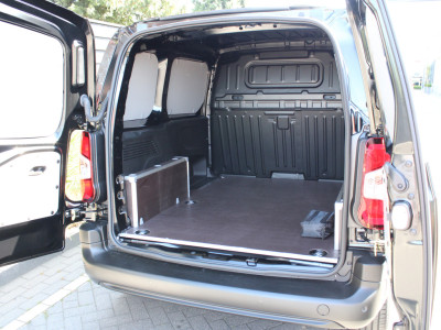 Citroën Berlingo 1.5 BlueHDi 130PK EAT8 Automaat L1 Keyless Entry & Start, Parkeersensoren Achter, Stoel, Stuur & Voorruitverwarming, Apple Carplay, Android Auto foto 10
