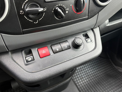 Citroën Berlingo 1.6 BlueHDI 100 Business Economy S&S|EURO6|NAP|AUTOMAAT|airco|cruise|radio|drie zitplaatsen foto 17