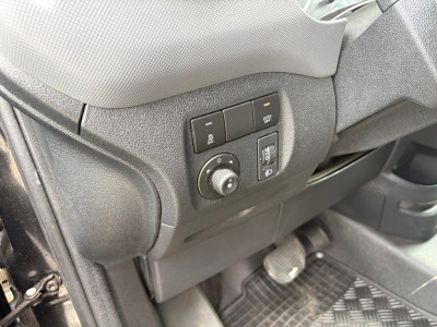 Citroën Berlingo 1.6 BlueHDI 100 Business Economy S&S|EURO6|NAP|AUTOMAAT|airco|cruise|radio|drie zitplaatsen foto 21