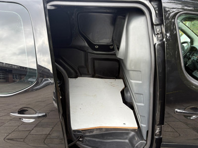 Citroën Berlingo 1.6 BlueHDI 100 Business Economy S&S|EURO6|NAP|AUTOMAAT|airco|cruise|radio|drie zitplaatsen foto 9