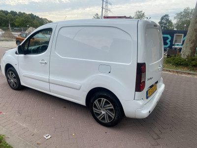 Citroën Berlingo 1.6 BlueHDI 75 Business / 2019 /EURO6 / AIRCO / 3ZITS /149.508 KM NAP  NAVIGATIE / PDC / APK 4-5-2027 / foto 5