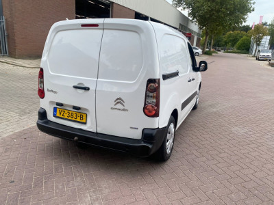 Citroën Berlingo 1.6 BlueHDI 75 Club / Euro6 / 115.976 KM NAP / Airco / 3Zits / APK 17-9-2027 / Airbag / Elek ramen / foto 4