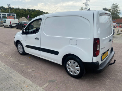 Citroën Berlingo 1.6 BlueHDI 75 Club / Euro6 / 115.976 KM NAP / Airco / 3Zits / APK 17-9-2027 / Airbag / Elek ramen / foto 6