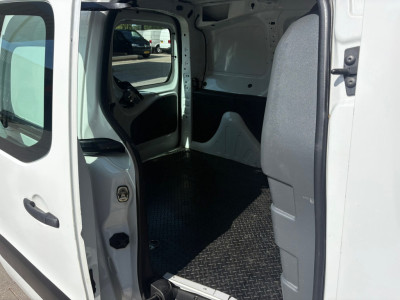 Citroën Berlingo 1.6 VTi 500 Club|BENZINE|trekhaak met 1200KG trek|radio|lichtmetalen velgen|schuifdeur met ruit|drie zitplaatsen foto 10