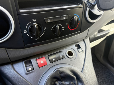 Citroën Berlingo 1.6 VTi 500 Club|BENZINE|trekhaak met 1200KG trek|radio|lichtmetalen velgen|schuifdeur met ruit|drie zitplaatsen foto 15