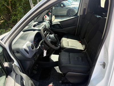 Citroën Berlingo 1.6 VTi 500 Club|BENZINE|trekhaak met 1200KG trek|radio|lichtmetalen velgen|schuifdeur met ruit|drie zitplaatsen foto 20