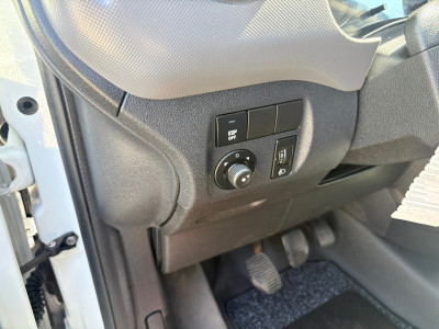 Citroën Berlingo 1.6 VTi 500 Club|BENZINE|trekhaak met 1200KG trek|radio|lichtmetalen velgen|schuifdeur met ruit|drie zitplaatsen foto 21