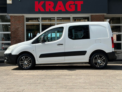 Citroën Berlingo 1.6 VTi 500 Club|BENZINE|trekhaak met 1200KG trek|radio|lichtmetalen velgen|schuifdeur met ruit|drie zitplaatsen foto 6