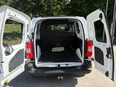 Citroën Berlingo 1.6 VTi 500 Club|BENZINE|trekhaak met 1200KG trek|radio|lichtmetalen velgen|schuifdeur met ruit|drie zitplaatsen foto 8
