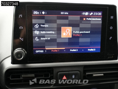 Citroën Berlingo 110pk Benzine Groot scherm Navi Camera Trekhaak Airco Cruise Airco Trekhaak Cruise control foto 19