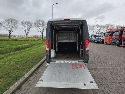 Citroën JUMPER 2.2 laadklep foto 13
