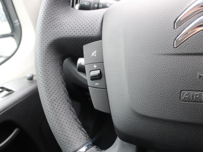 Citroën Jumper 2.2 BlueHDi 120 L1H1 3.0t Cruise Control, Leder Stuurwiel, Climate Control, Audio/Bluetooth, Parkeerhulp achter . foto 16
