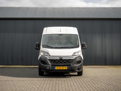 Citroën Jumper 2.2 BlueHDi 140 L2H2 | Camera | Cruise | 1e Eigenaar | Navi | Airco | Trekhaak foto 3