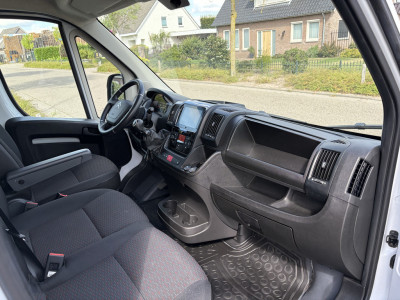 Citroën Jumper 2.2 BlueHDi 140PK E6 L3H2 3.3t â 3-zits âimperiaal âcamera ânavigatie âclima foto 14