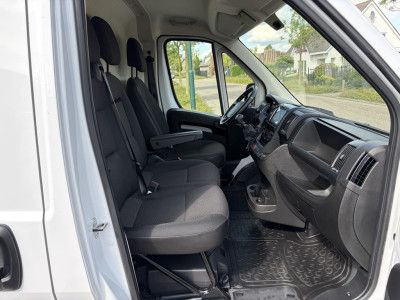Citroën Jumper 2.2 BlueHDi 140PK E6 L3H2 3.3t â 3-zits âimperiaal âcamera ânavigatie âclima foto 15