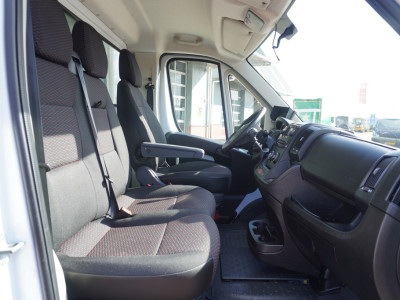 Citroën Jumper 2.2 BlueHDi 140PK S&S 3.5t Zwaar HD Meubelbak + laadklep Nr. V184 | Airco | Cruise | Camera foto 11