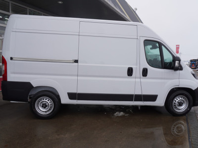 Citroën Jumper 2.2 BlueHDi 140PK S&S L2H2 3.5t Automaat Nr. V121 | Climate | Cruise | Navi | 360 Camera | Blis foto 3
