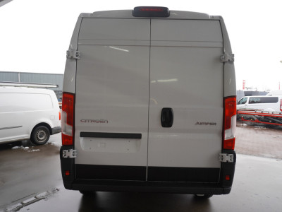 Citroën Jumper 2.2 BlueHDi 140PK S&S L2H2 3.5t Automaat Nr. V205 | Climate | Cruise | Navi | 360 Camera | Blis | Betimmering foto 6
