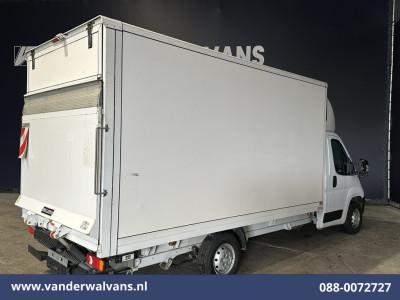 Citroën Jumper 2.2 BlueHDi 141pk Bakwagen Laadklep 920 kg Euro6 Airco | Camera | Cruisecontrol Bijrijdersbank foto 10