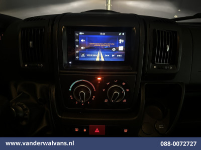 Citroën Jumper 2.2 BlueHDi 141pk Bakwagen Laadklep 920 kg Euro6 Airco | Camera | Cruisecontrol Bijrijdersbank foto 12