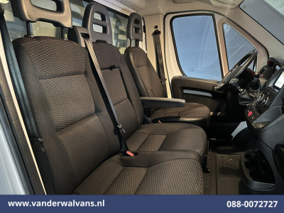 Citroën Jumper 2.2 BlueHDi 141pk Bakwagen Laadklep 920 kg Euro6 Airco | Camera | Cruisecontrol Bijrijdersbank foto 6