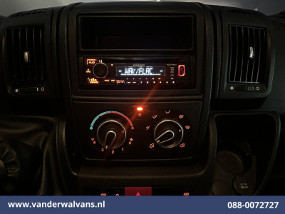 Citroën Jumper 2.2 BlueHDi 141pk Bakwagen Laadklep Euro6 Airco | 975kg laadvermogen Bijrijdersbank foto 14