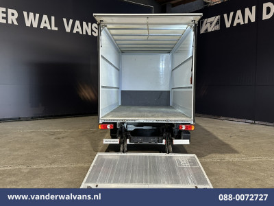 Citroën Jumper 2.2 BlueHDi 141pk Bakwagen Laadklep Euro6 Airco | 975kg laadvermogen Bijrijdersbank foto 2