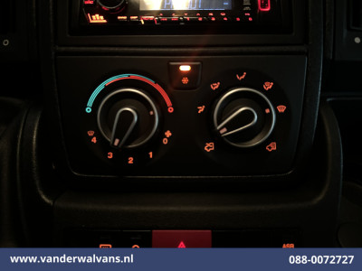 Citroën Jumper 2.2 BlueHDi 141pk Bakwagen Laadklep Euro6 Airco | 975kg laadvermogen Bijrijdersbank foto 4