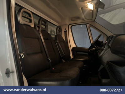 Citroën Jumper 2.2 BlueHDi 141pk Bakwagen Laadklep Euro6 Airco | 975kg laadvermogen Bijrijdersbank foto 5