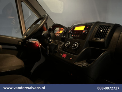 Citroën Jumper 2.2 BlueHDi 141pk Bakwagen Laadklep Euro6 Airco | Cruisecontrol | Bijrijdersbank 1015kg laadvermogen foto 13