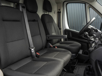 Citroën Jumper 2.2 BlueHDi L4H3 | Nieuwstaat | 140 PK | Camera | Cruise | Airco | Lane Assist foto 13