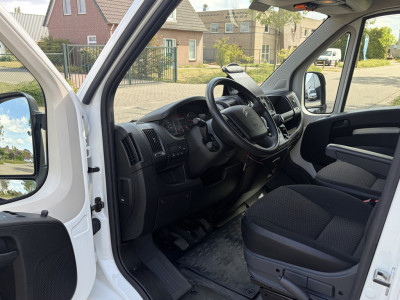 Citroën Jumper 30 2.2 BlueHDi 165PK Euro6 L2H2 Club â 3-zitsâ airco foto 10