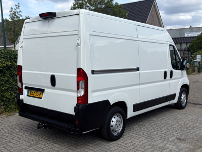 Citroën Jumper 30 2.2 BlueHDi 165PK Euro6 L2H2 Club â 3-zitsâ airco foto 2