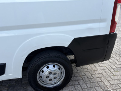 Citroën Jumper 30 2.2 BlueHDi 165PK Euro6 L2H2 Club â 3-zitsâ airco foto 20