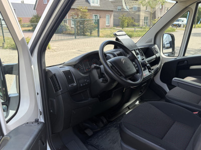 Citroën Jumper 30 2.2 BlueHDi 165PK Euro6 L2H2 Club â 3-zitsâ airco foto 9