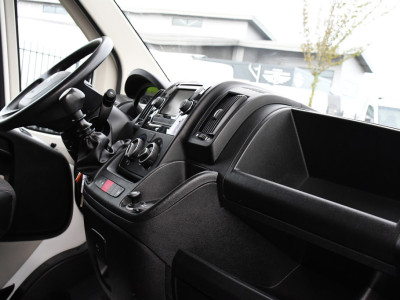 Citroën Jumper 35 2.0 BlueHDi L4 Bakwagen Cruise, NAVI, 165PK, Laadklep, Airco, Uniek! foto 11