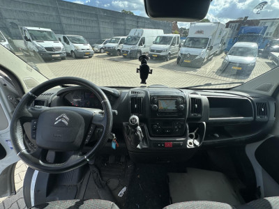 Citroën Jumper 35 2.0 BlueHDi L4 Zwaar bakwagen met laadklep MOTOR DEFECT! foto 4