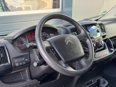 Citroën Jumper 35 2.2 BlueHDi 165pk L3 DC | Airco | Cruise | Bluetooth | DAB radio | 7-persoons | Open laadbak 17