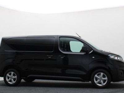 Citroën Jumpy 2.0 BlueHDI 120 M Club 3-Zits, Airco, Cruise, Navigatie, Bluetooth, PDC, Apple CarPlay, Trekhaak, 16 foto 20