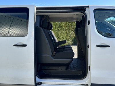 Citroën Jumpy 2.0 BlueHDI 180 PK / AUTOMAAT / L3H1 / DUBBEL CABINE / 2x SCHUIFDEUR / TREKHAAK / CAMERA / BLIND SPOT / ECC / CRUISE / 6 PERSOONS foto 10