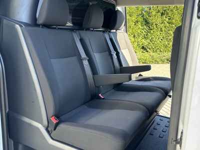 Citroën Jumpy 2.0 BlueHDI 180 PK / AUTOMAAT / L3H1 / DUBBEL CABINE / 2x SCHUIFDEUR / TREKHAAK / CAMERA / BLIND SPOT / ECC / CRUISE / 6 PERSOONS foto 11