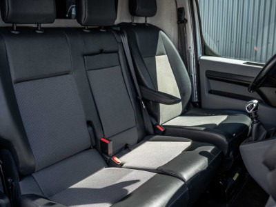 Citroën Jumpy 2.0 BlueHDi 120PK | Nieuwstaat | 3-Zits | Camera | Carplay | Cruise | PDC | Airco foto 13