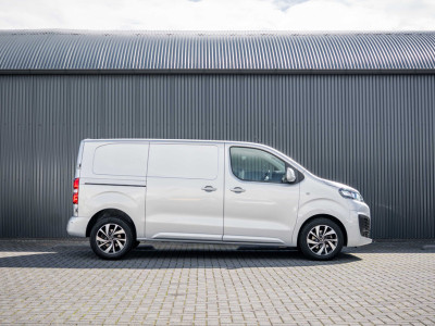 Citroën Jumpy 2.0 BlueHDi 120PK | Nieuwstaat | 3-Zits | Camera | Carplay | Cruise | PDC | Airco foto 6