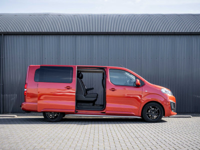 Citroën Jumpy 2.0 BlueHDi 177PK | DC 5-Zits | Marge | Automaat | Camera | Carplay | Cruise | PDC | Zijschuifdeur L+R | Climatronic | Trekhaak foto 8